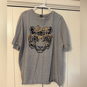 Gildan Gray T-Shirt with Gold Tiger Design